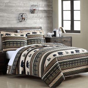 3-Piece Green & Beige Black Bear Quilt Set - Queen Size, used once
